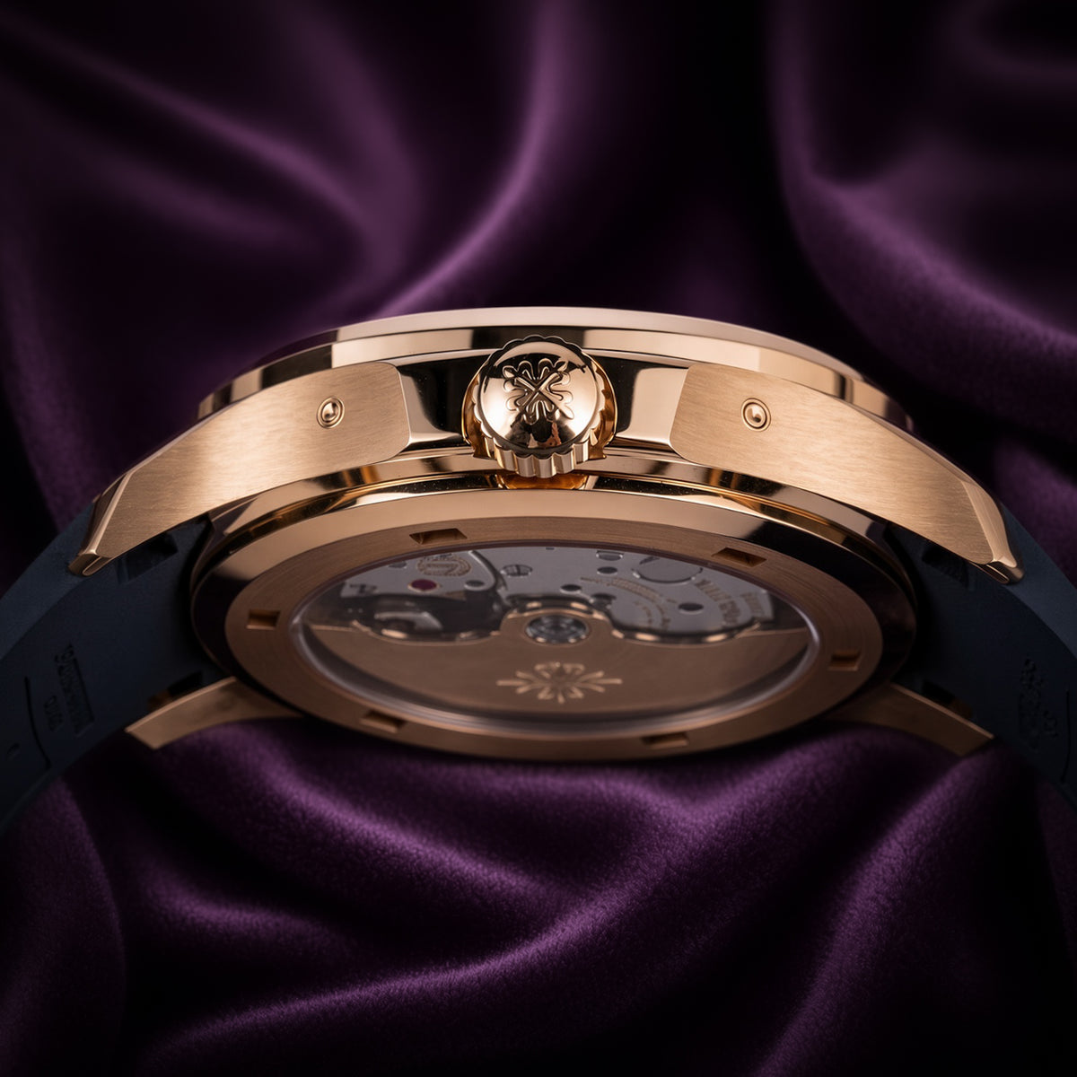 Patek Philippe Aquanaut Annual Calendar Moon Phases Rose Gold BlueGrey 5261R-001