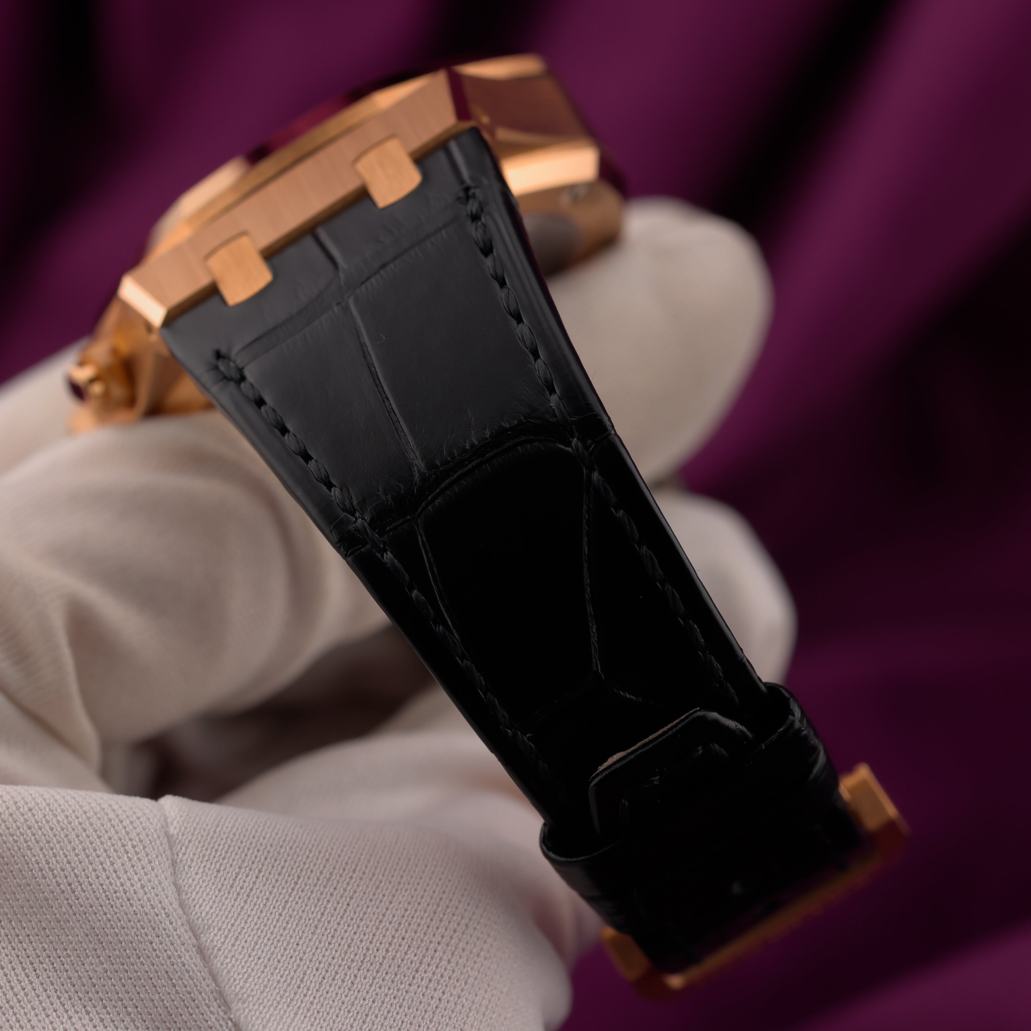 Audemars Piguet Royal Oak
Chronograph Rose Gold | 26240OR.OO.D002CR.02