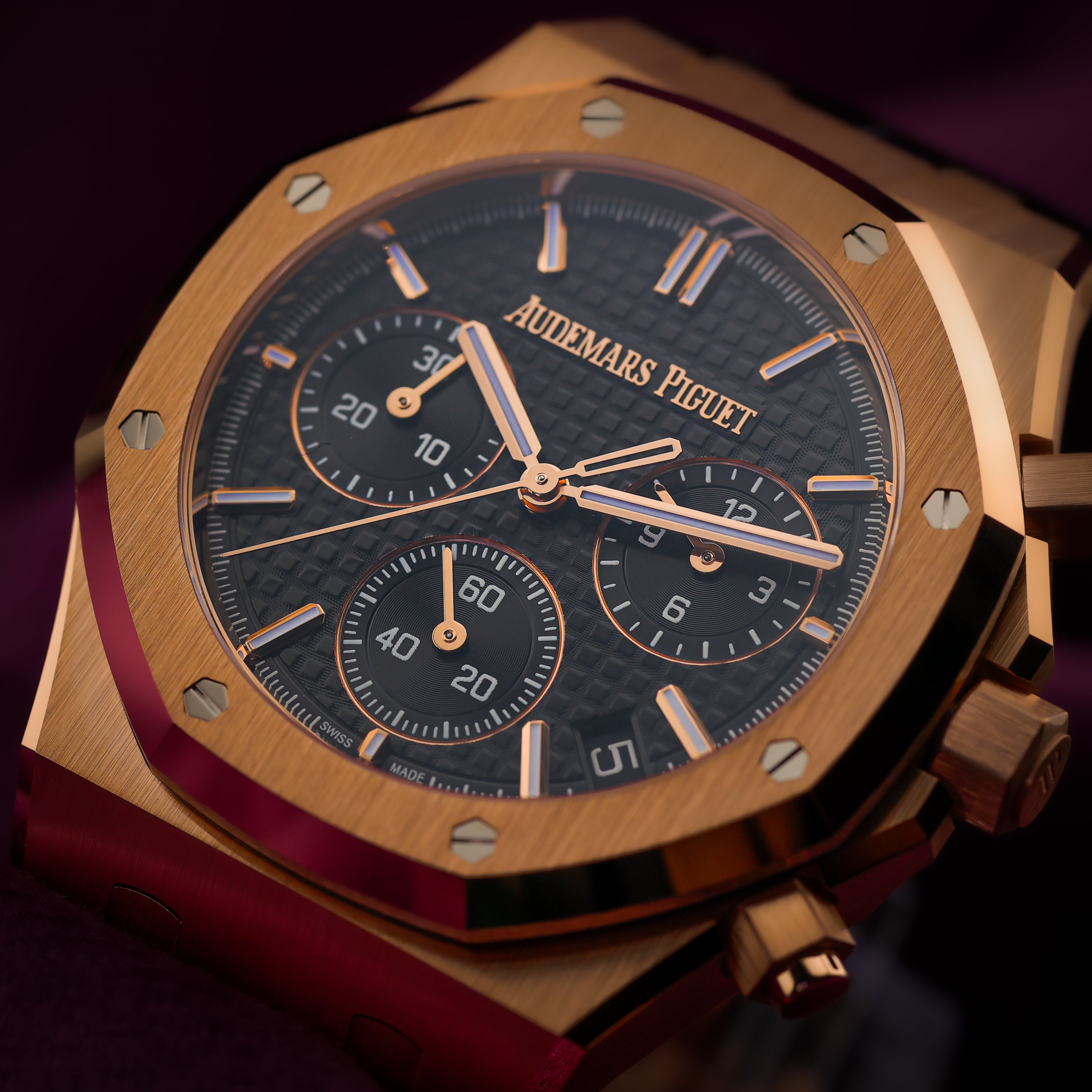 Audemars Piguet Royal Oak
Chronograph Rose Gold | 26240OR.OO.D002CR.02