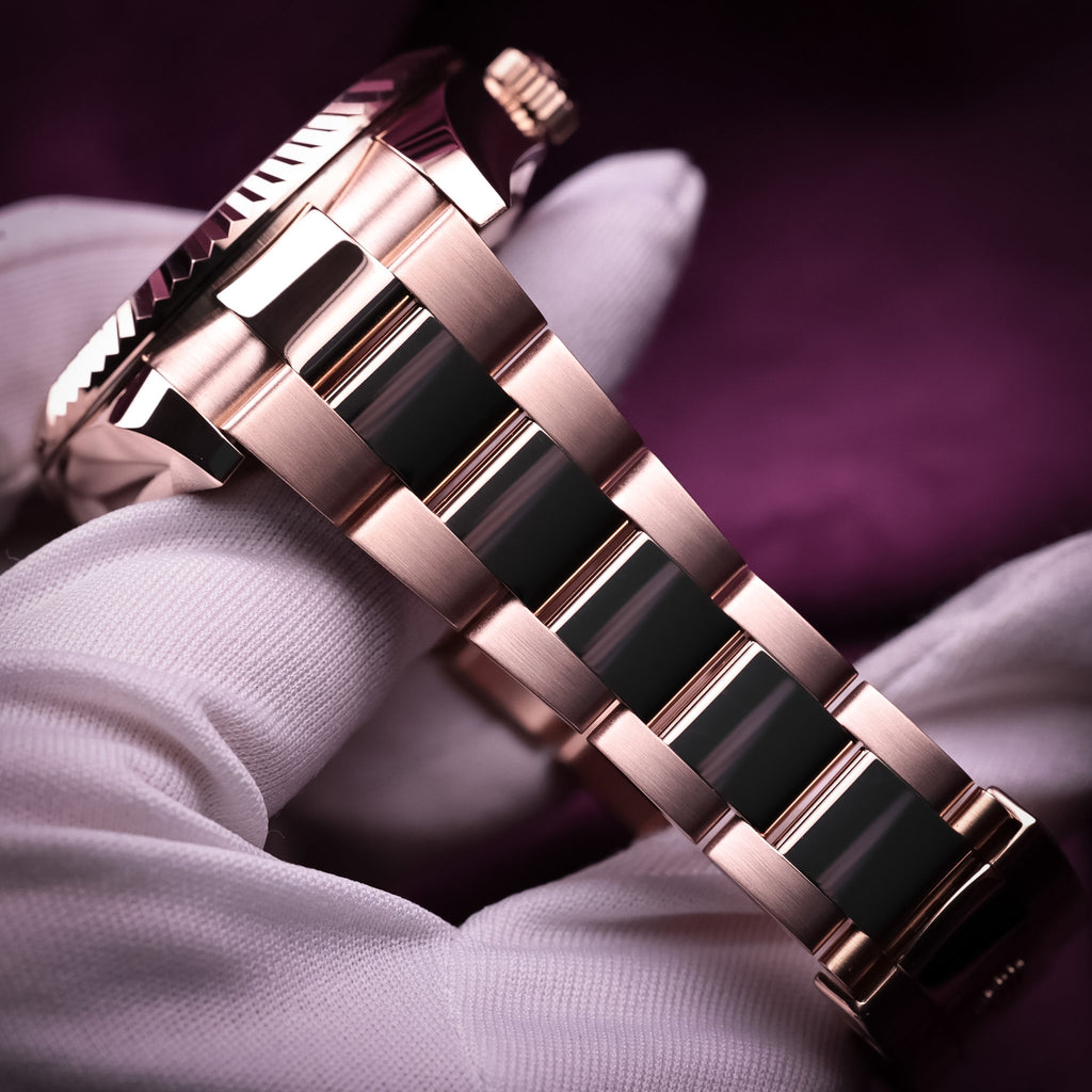 Rolex Sky-Dweller 42mm 18k Everose Gold 326935 Rhodium Dial