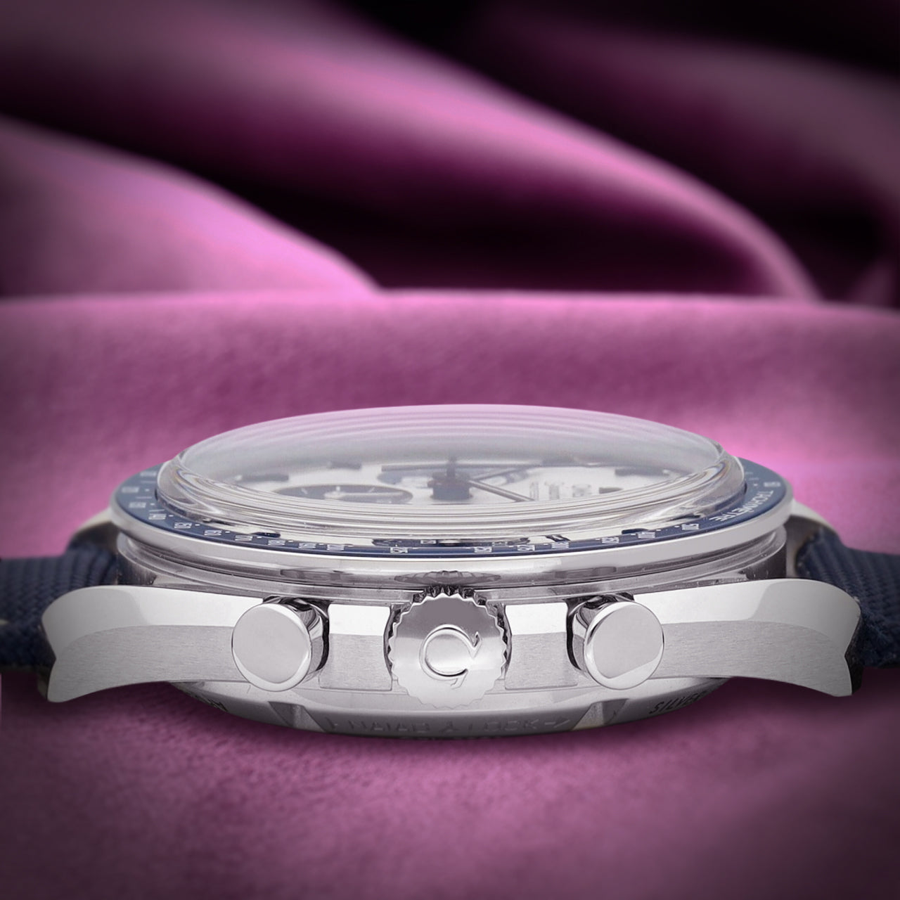 Omega Speedmaster Anniversary Series Silver Snoopy Award 310.32.42.50.02.001
