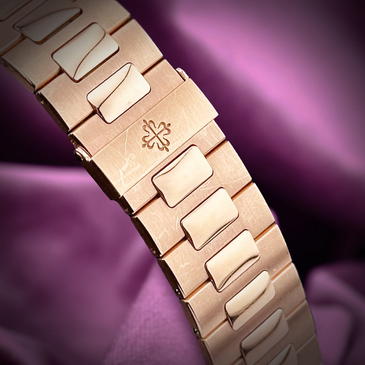 Patek Philippe Nautilus 18k Rose Gold Brown Dial 5711/1R-001