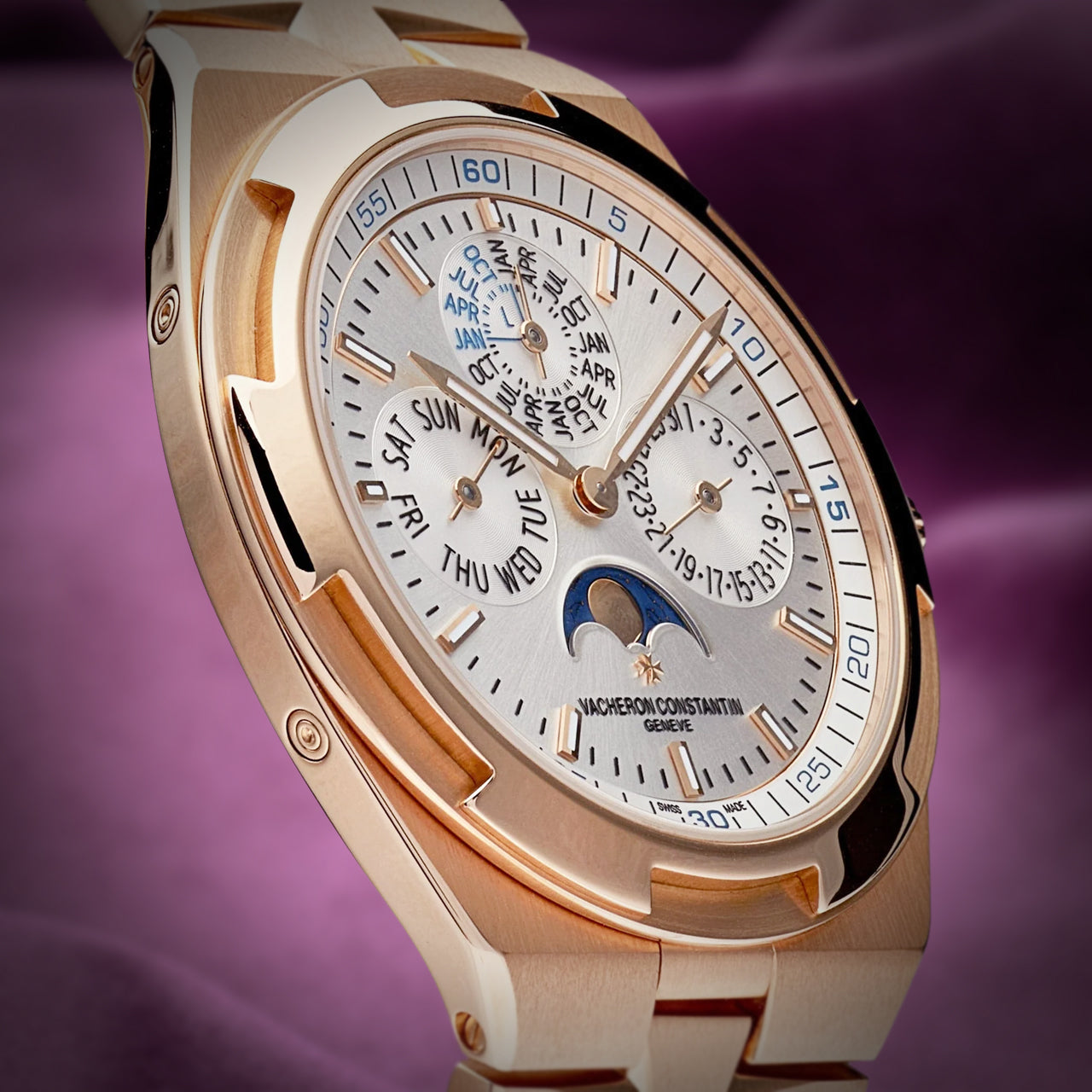 Vacheron Constantin Overseas Perpetual Calendar Ultra-Thin Silver Dial 4300V/120R-B064