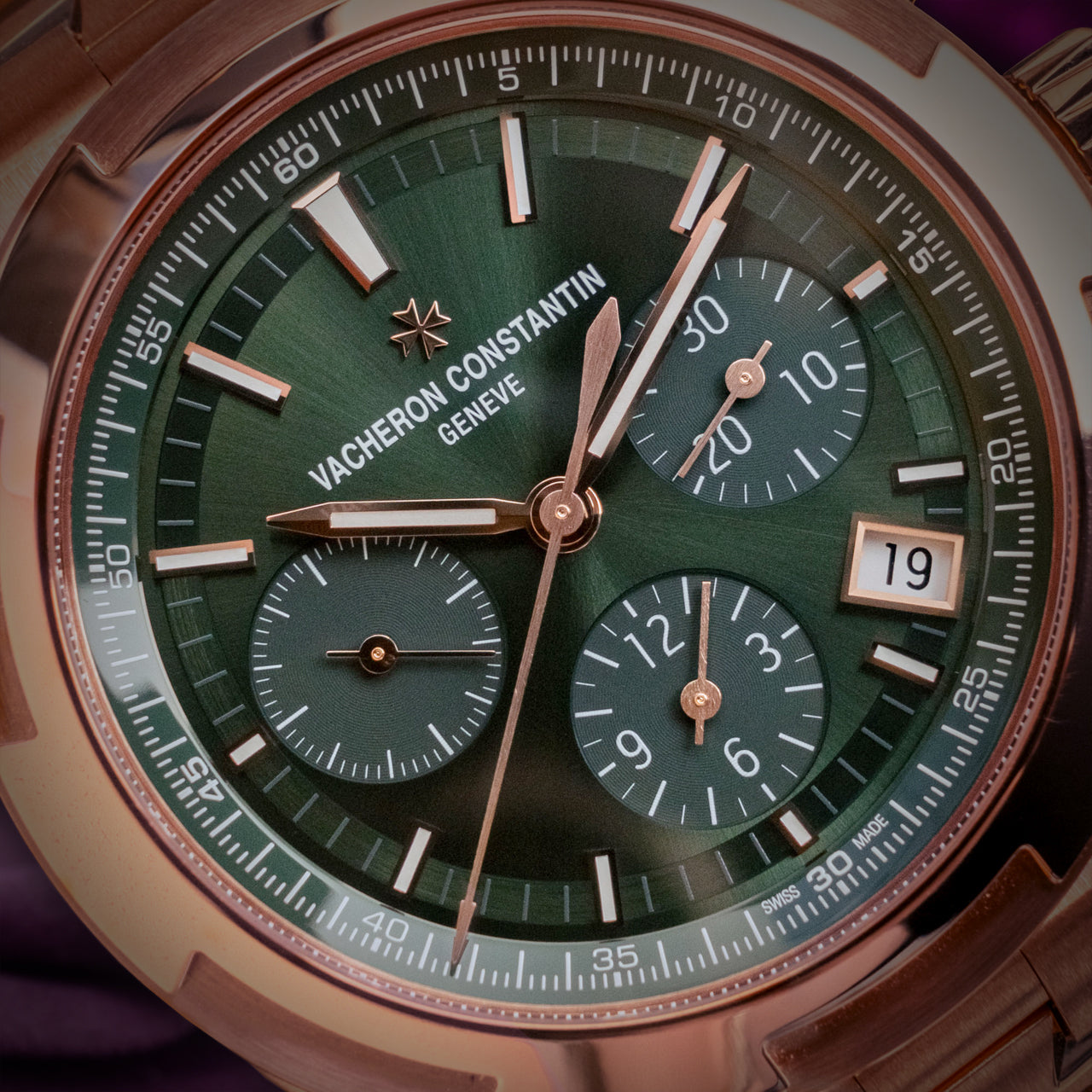 Vacheron Constantin Overseas Chronograph 5520V/210R-B966 Pink Gold Green Dial
